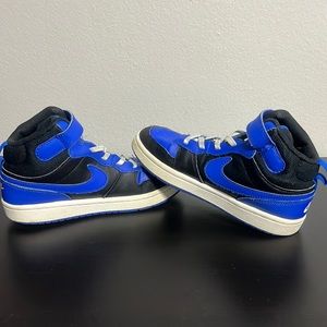 NIKE black and blue high tops